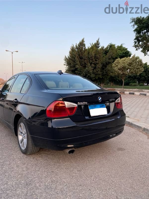 Bmw E90 320 فابريكا بالكامل 12