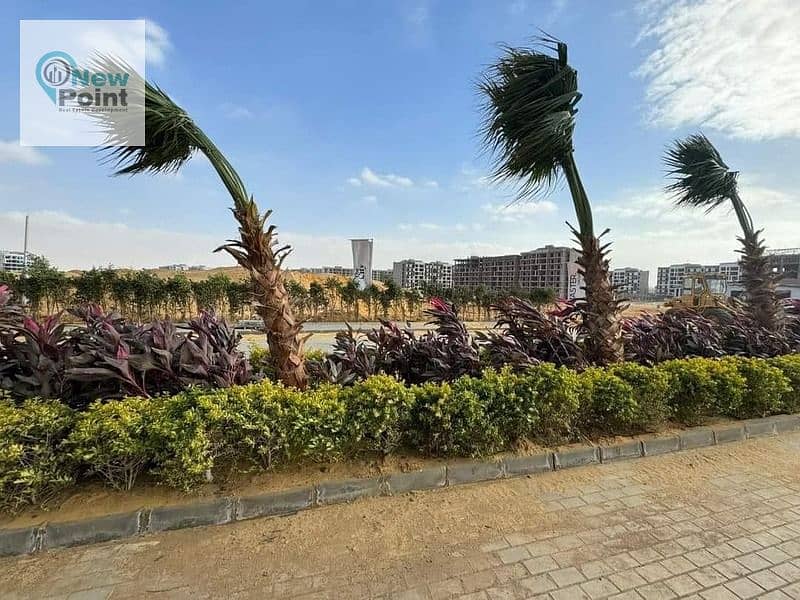 With a down payment of 765 thousand, own a distinctive 170-square-meter apartment close to the villas area in the R7 area in the Administrative Capita 6