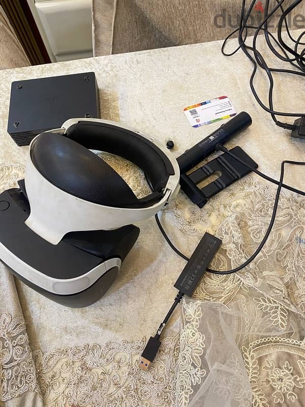 نضاره VR للبيع بدون دراعات ومعاها واصله اصليه تشغلها علي ps5 5