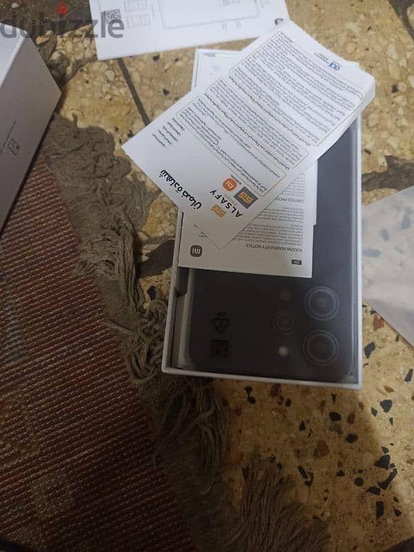 زيرو شاومي Redmi12بكل مشتملاته والضمان وفاتورة ٢٥٦جيجا ٨رام زيرو ل 2