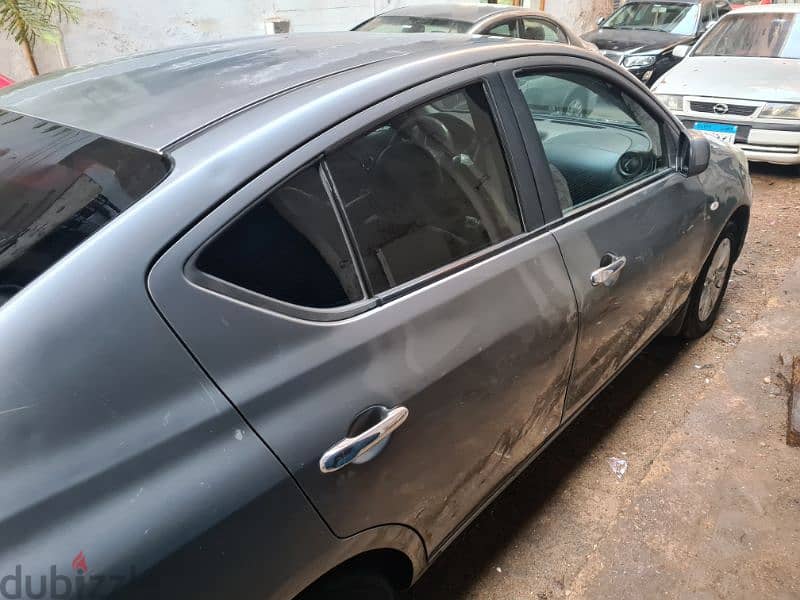 Nissan Sunny 2014 4