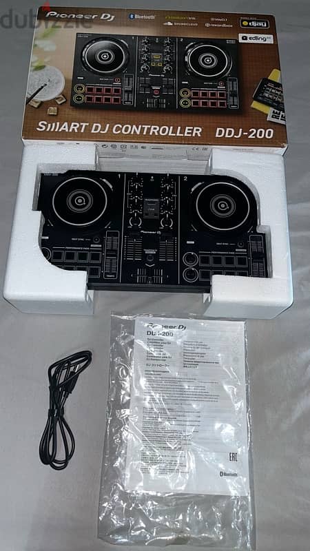 Pioneer DJ DDJ 200 Mixer. Barely Used (as new) 0