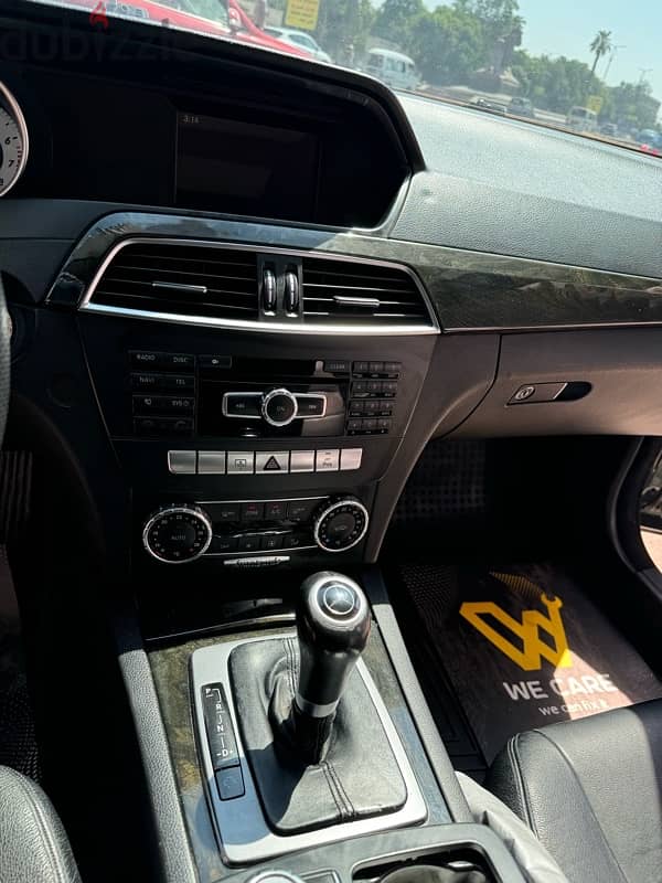 Mercedes-Benz C250 2012 12