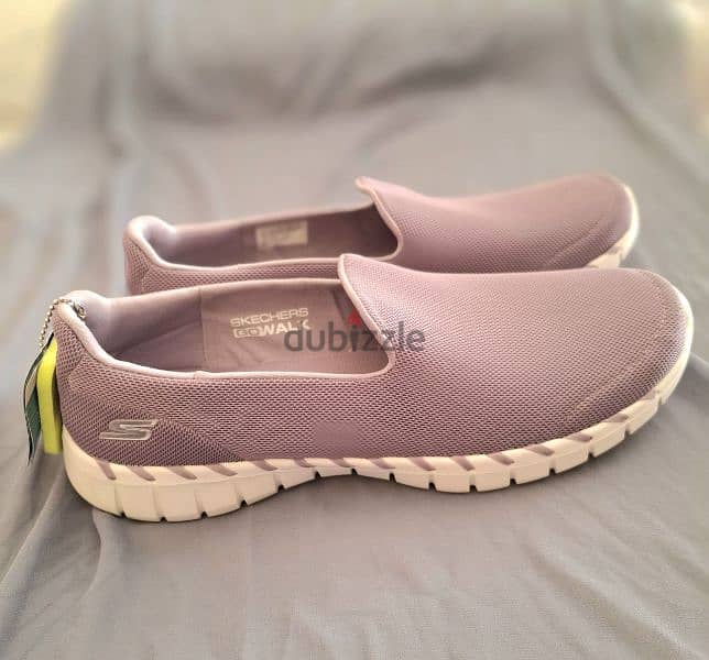 skechers  مقاس 41سكتشيرز اصلي جديد 3