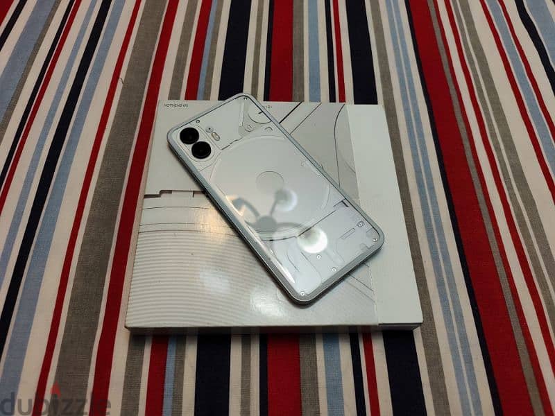 Nothing Phone 2 5G 256/12GB  كسر زيرو بحالة الجديد 5