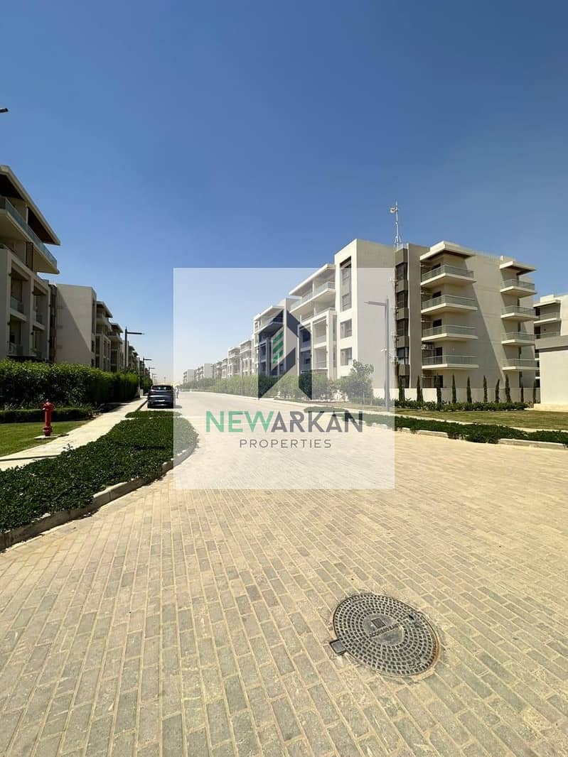 From the owner pay 50% and receive apartment164M finished in a fully serviced compound in Sheikh Zayed one minute from Hyper 5