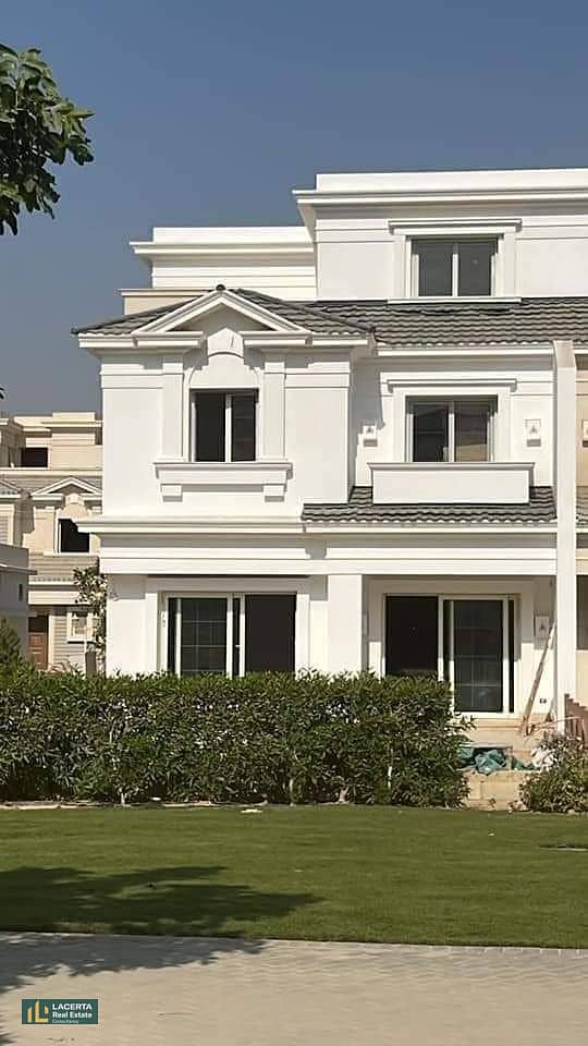 Villa for sale in Sheikh Zayed directiy behind Mall of Arabia Mountain View Kingsway The best payment  over 9 years 7