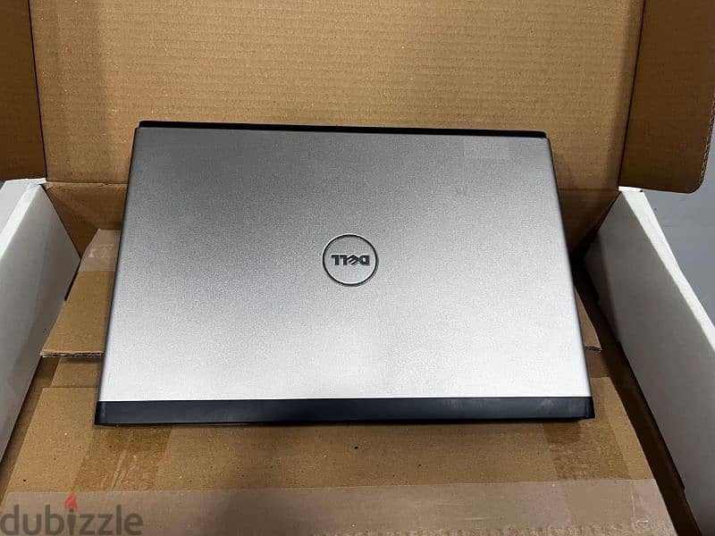 Dell Vostro 2