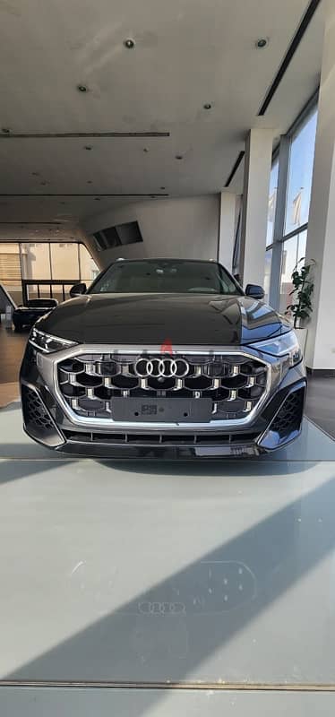 audii q8 s-line 2024 wakil zero black license 1 year