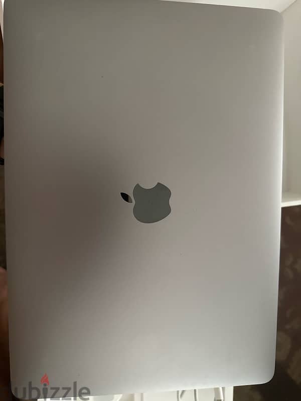 Apple Macbook pro m1 2020 13 inch 3