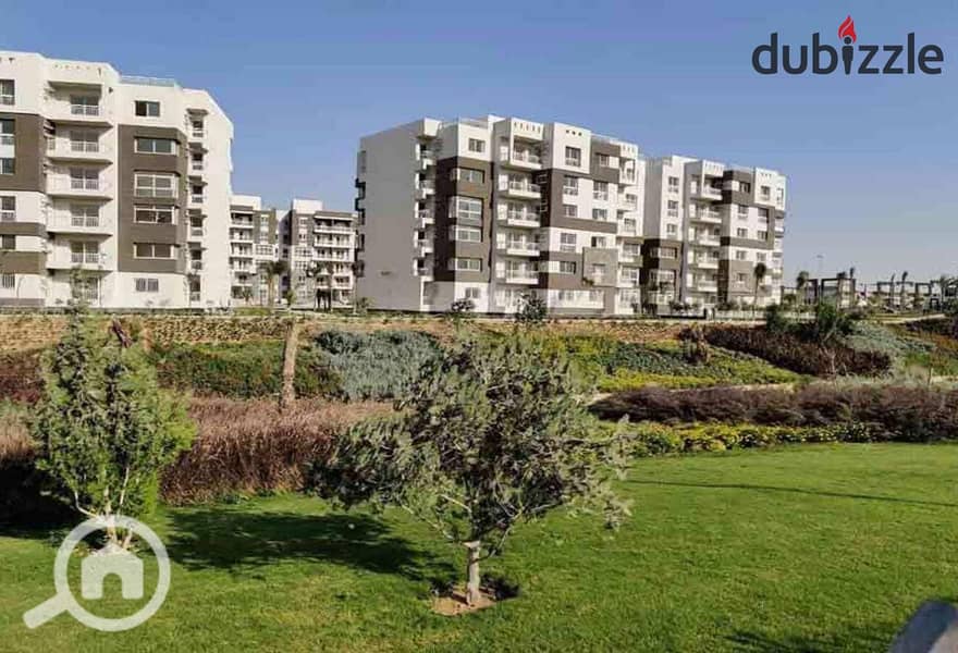 For sale 142 sqm apartment in Madinaty, B14, directly on phase services, view on garden and street, Reserve 8/2024 0