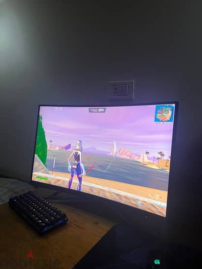 CURVED AOC 240HZ FULLHD