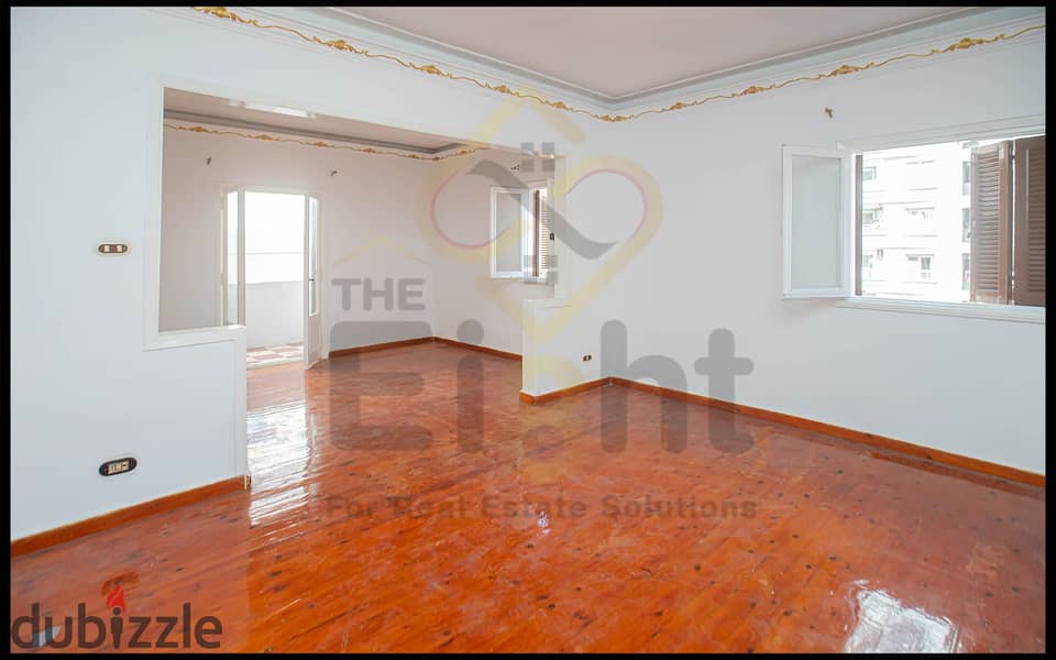 Apartment For Sale 210 m Sporting ( Directly on the tram) 14