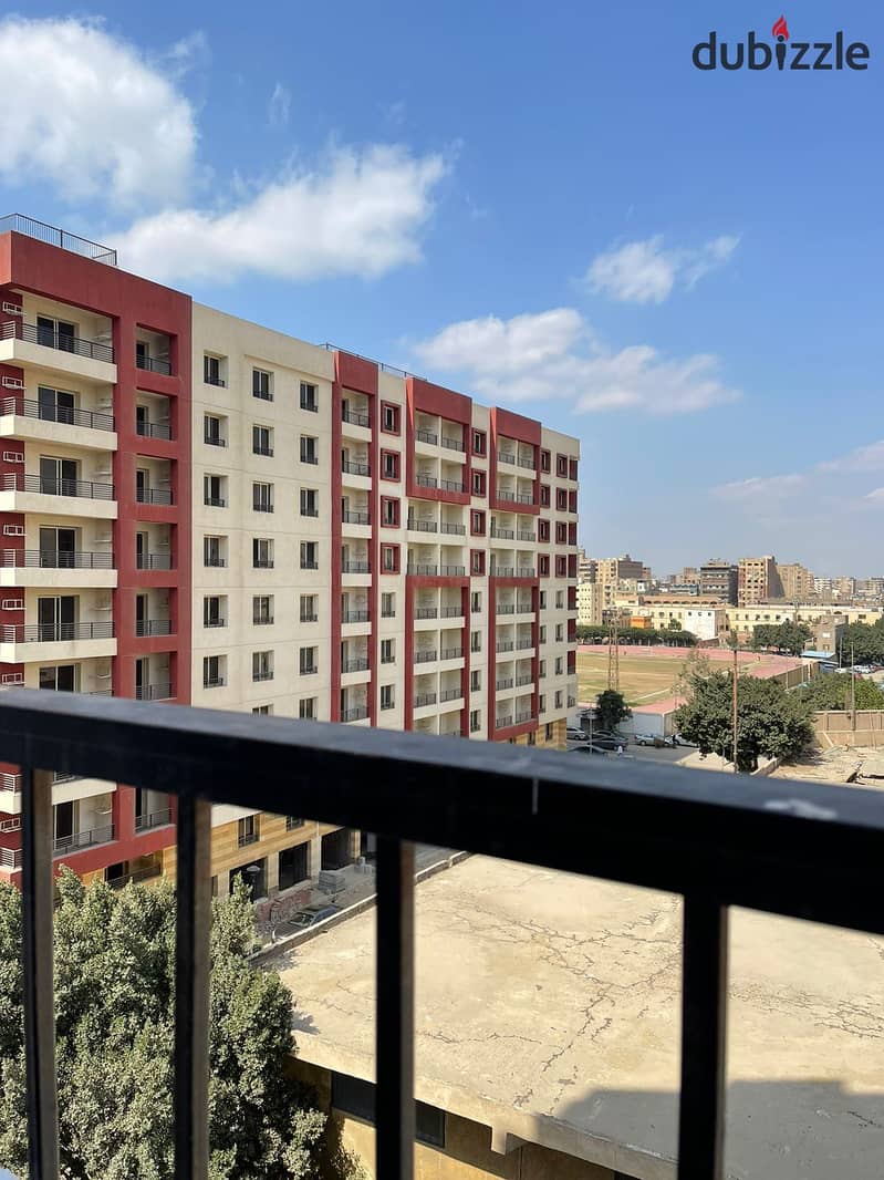 Apartment for sale in Abbasiya, Abbasiya View Compound, immediate receipt, next to the Faculty of Engineering, Ain Shams University, and behind Al-Rah 3