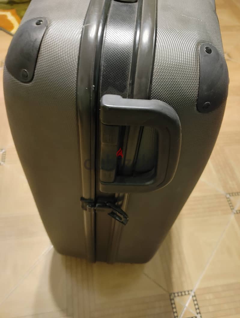 شنطة سفر كبيره أسترالي deplomate luggage case hard bag 4