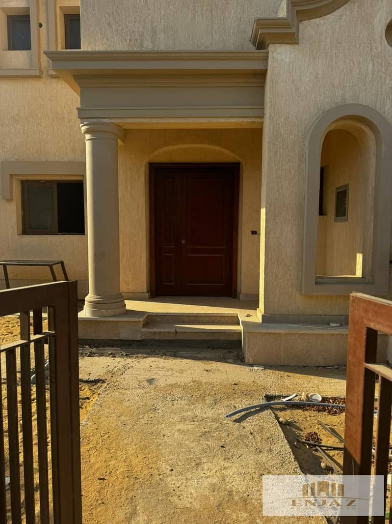 villa for sale in Madinaty, townhouse, model F3, corner double face view, wide garden view, payment facilities, area ( 295 sq) 7