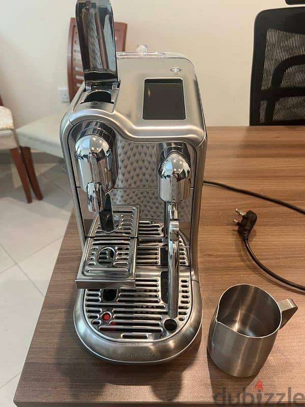 ماكينة قهوة nespresso creatista pro 1