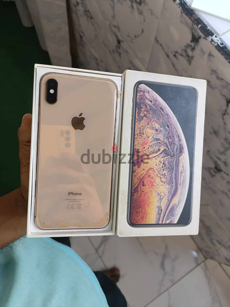 IPhone Xs max /ايفون اكس اس ماكس بيع او بدل 1