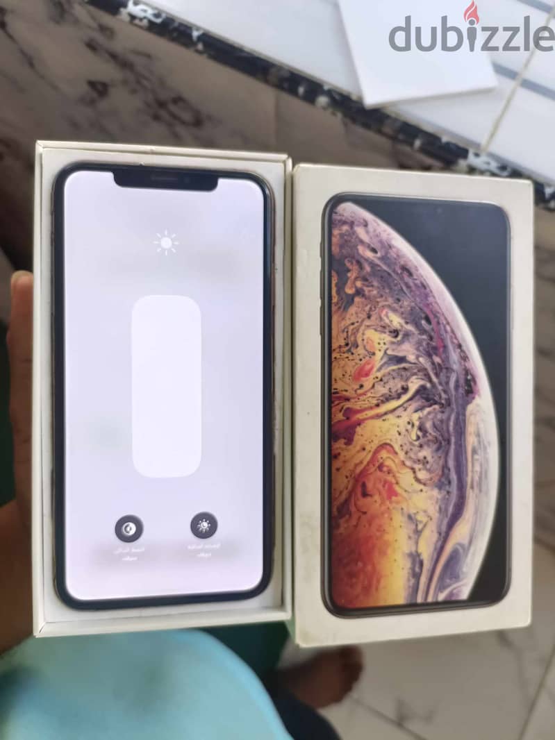 IPhone Xs max /ايفون اكس اس ماكس بيع او بدل 2