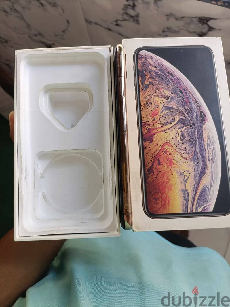 IPhone Xs max /ايفون اكس اس ماكس بيع او بدل 4