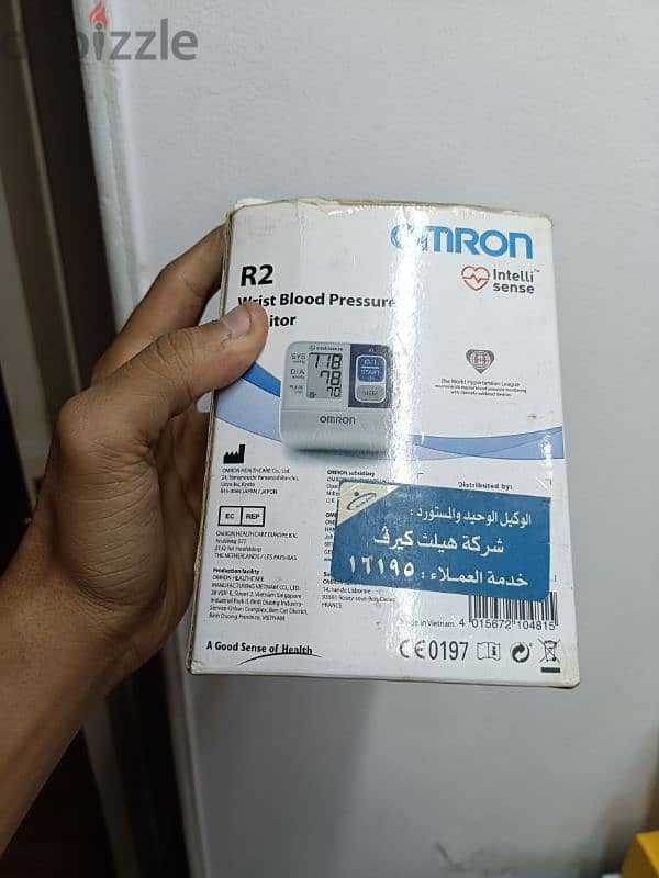 جهاز قياس الضغط للمعصم او الذراع Omron R2 بحالة ممتازة جدا 7