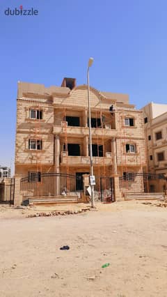 >> Immediate delivery in the Fifth Settlement on North Teseen Street   > > > Henna dates 1  >> Apartment area: 260 meters, first floor     > > > 4 roo 0