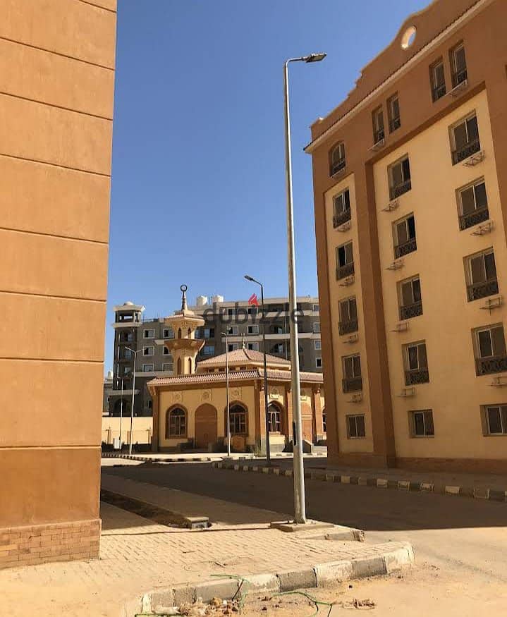 Apartment for sale in Fifth Settlement 150m minutes to Hyde Park Compound and the southern ninety and in front of Dar Misr Al-Andalus 1