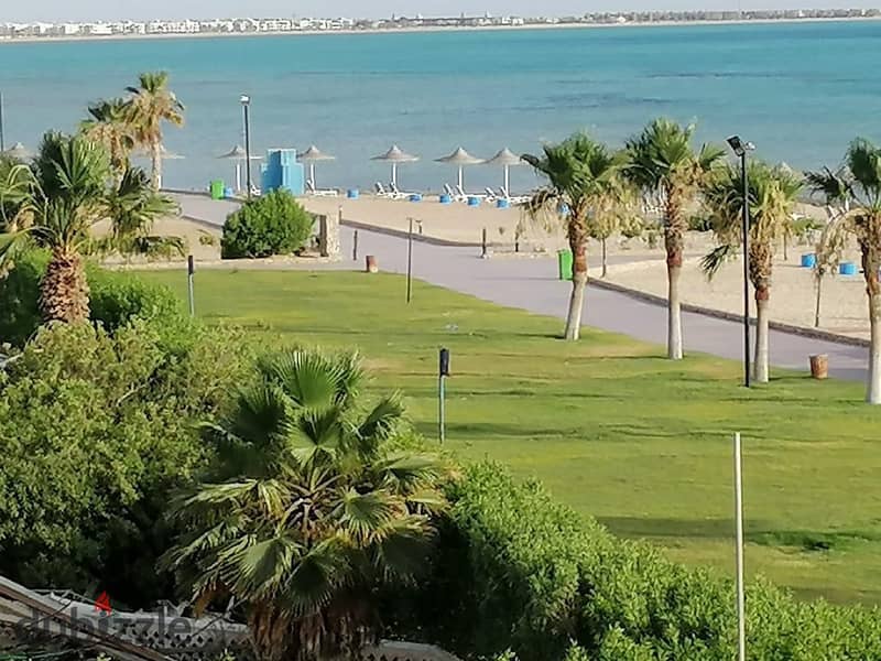 Immediate receipt, investment opportunity, chalet for sale in Ras Sudr in installments with a clear view of the sea. Summer and invest!! 20