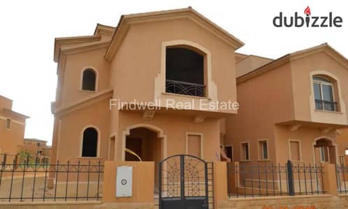 Twin house for sale at Dyar arco very Prime location Direct lagoon New Cairo / Dyar Compound