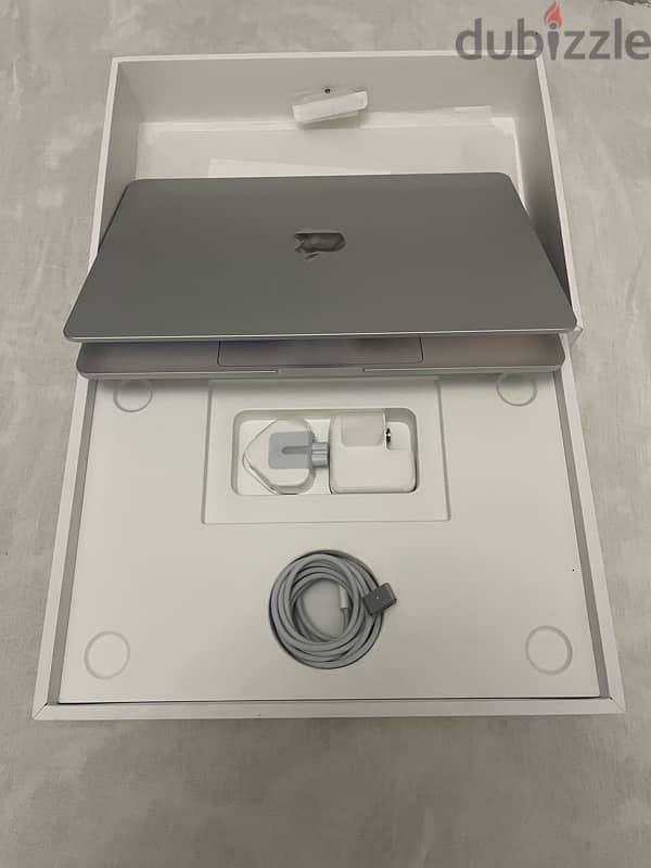 MacBook Air M2/2022 5