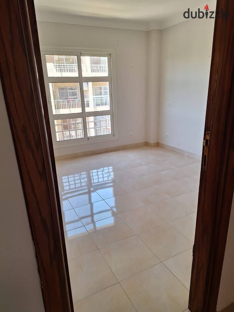 Apartment for sale cash in Madinaty in B7 3