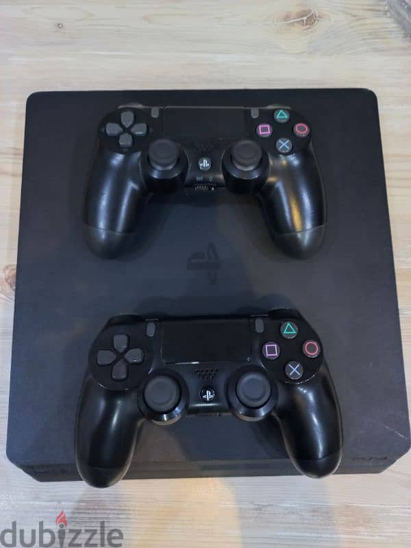 Ps4 slim 500gb / دراعين اصليين/ FC 25 / Cd gta 0