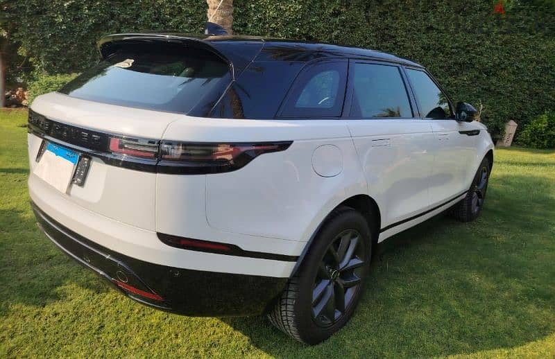 Range Rover Velar SE 2024 3