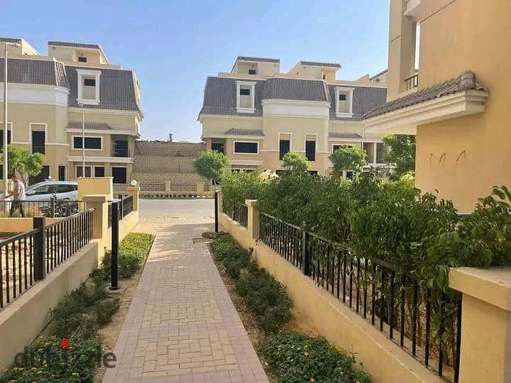 Apartment for sale in New Cairo in installments, prime location 11