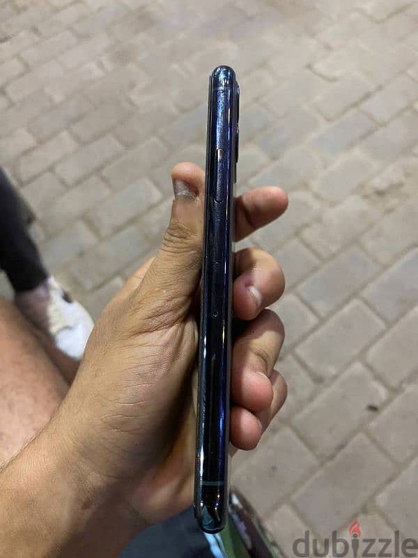 iPhone 11 pro256.    ايفون 11برو 2