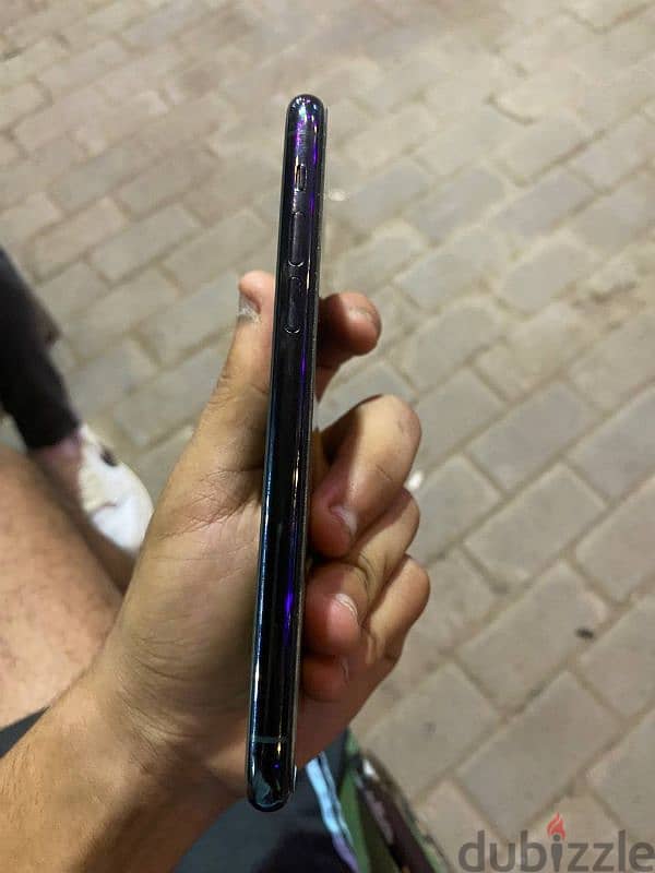 iPhone 11 pro256.    ايفون 11برو 3