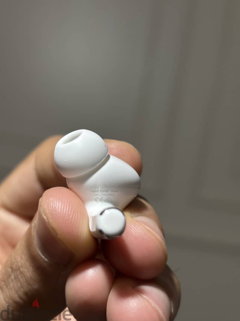 Apple AirPods Pro 2 with cover used two months only 7