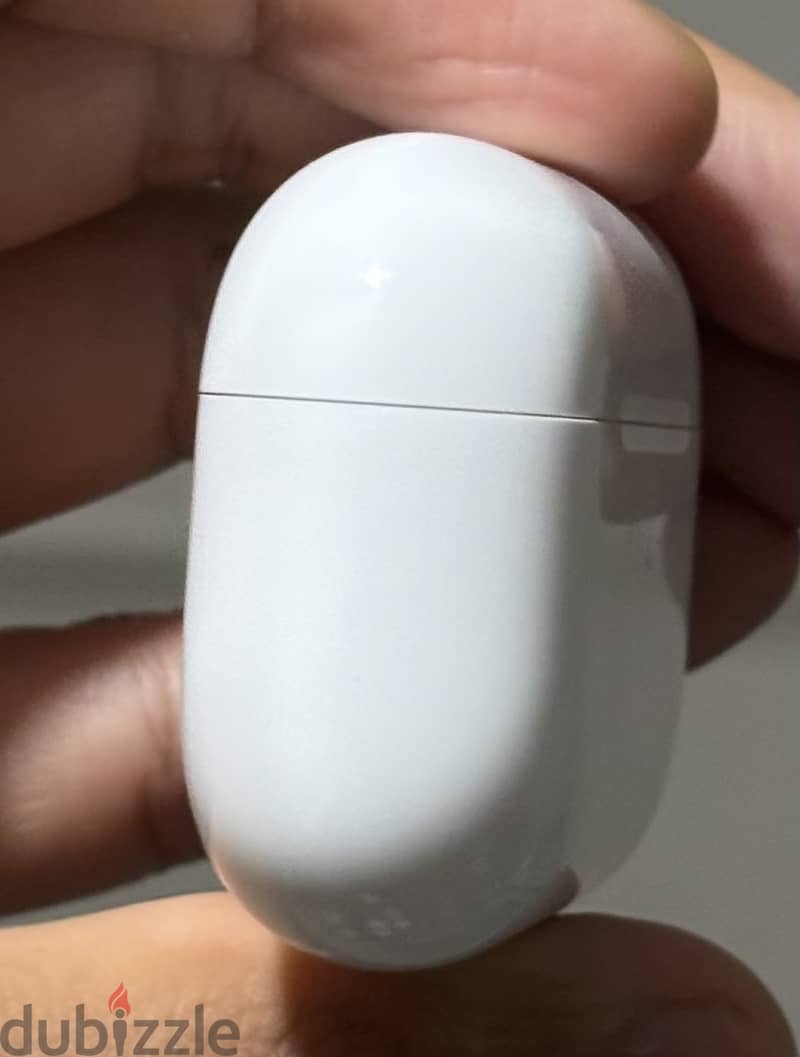 Apple AirPods Pro 2 type C with cover used two months only 11