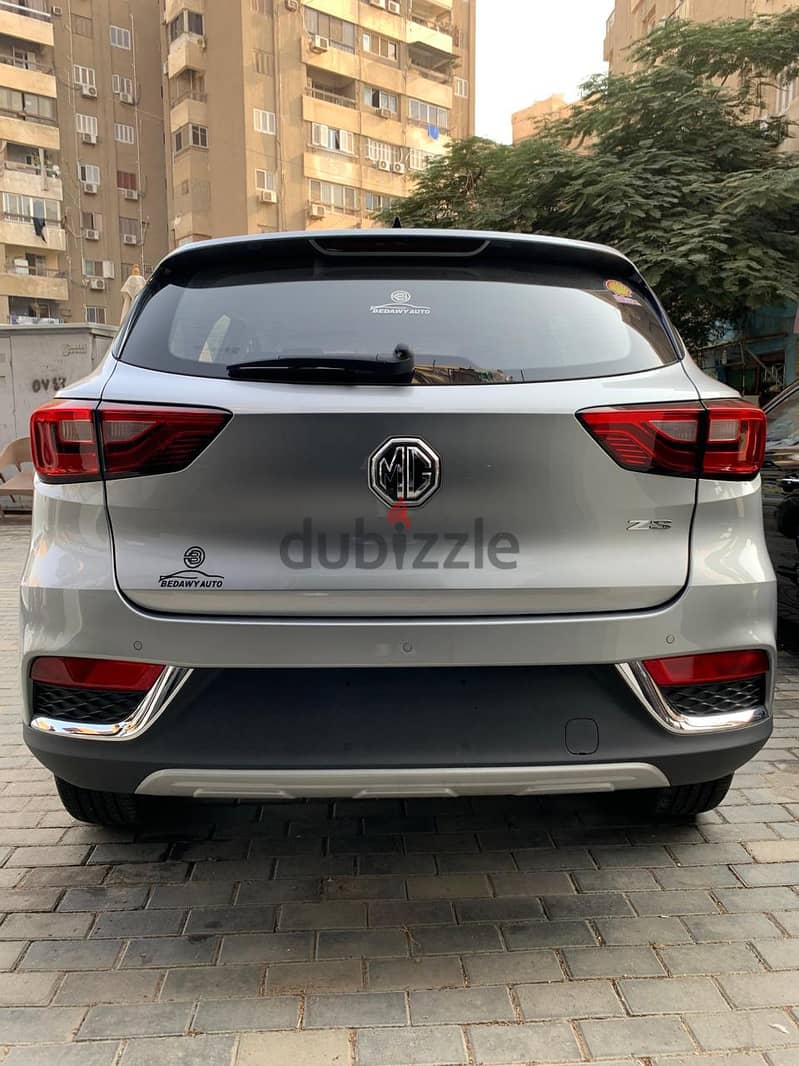 ام جى زد إس 2025  mg zs 4