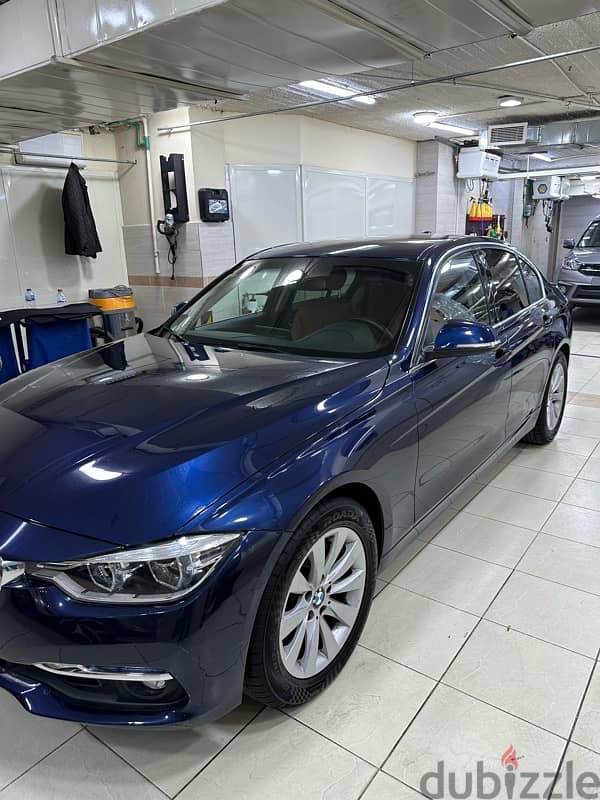 BMW 318 2019 luxury used like new 2