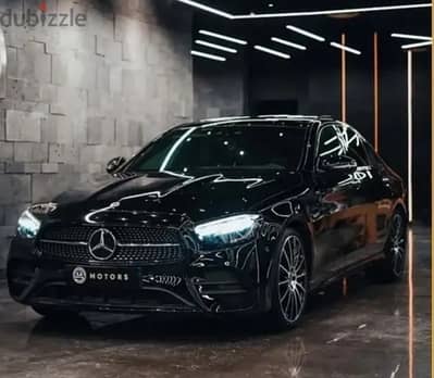 Mercedes-Benz E200 2023 Heavily loaded