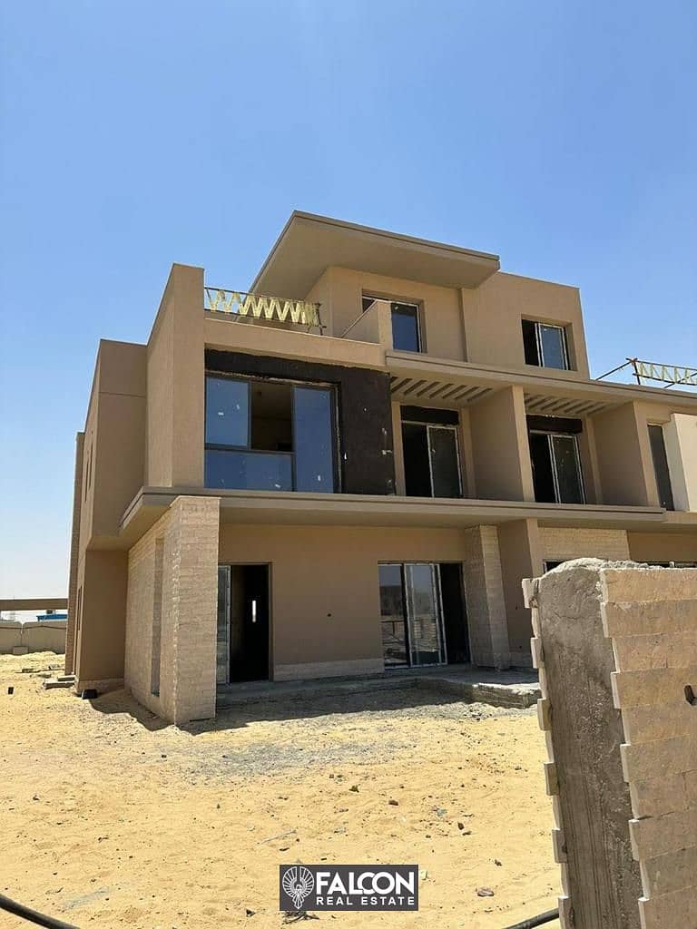 Villa for immediate delivery at less than market price for sale in Sodic The Estates Sheikh Zayed Compound 5