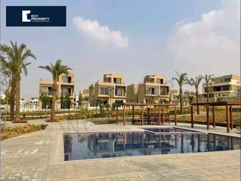 Prime location villa with open view in Palm Hills New Cairo Compound - with installments over 9 years 3