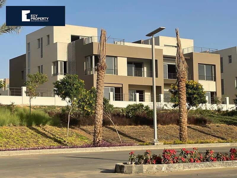 Prime location villa with open view in Palm Hills New Cairo Compound - with installments over 9 years 7