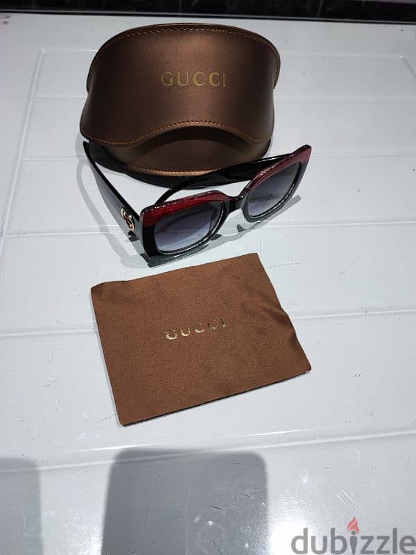 نظارة شمس حريمي Gucci 0