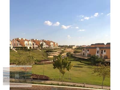 Town house- middle for sale in Layan