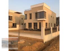 Standard villa 450 meter Ground  First  Roof ,corner,delivred,very prime location . 0