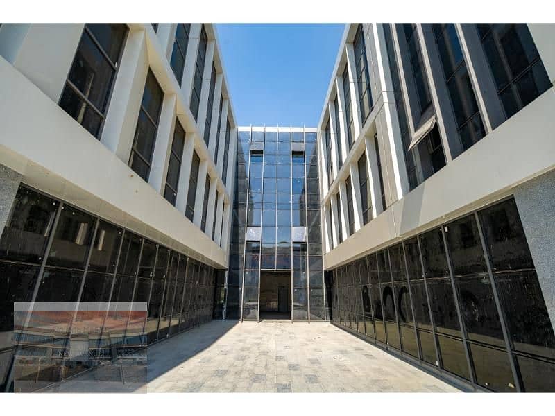 Office 10000 m for rent in sheraton                 AA-ES 98 11