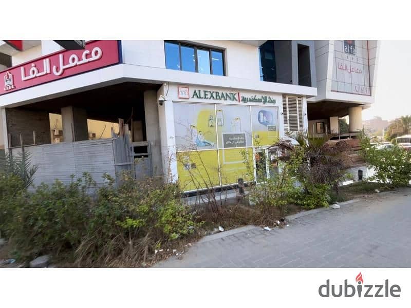 High traffic Retail 750m at Maadi for rent 4