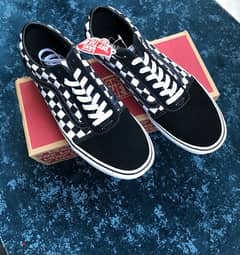 حذاء  vans أورجينال  مقاس 46 0